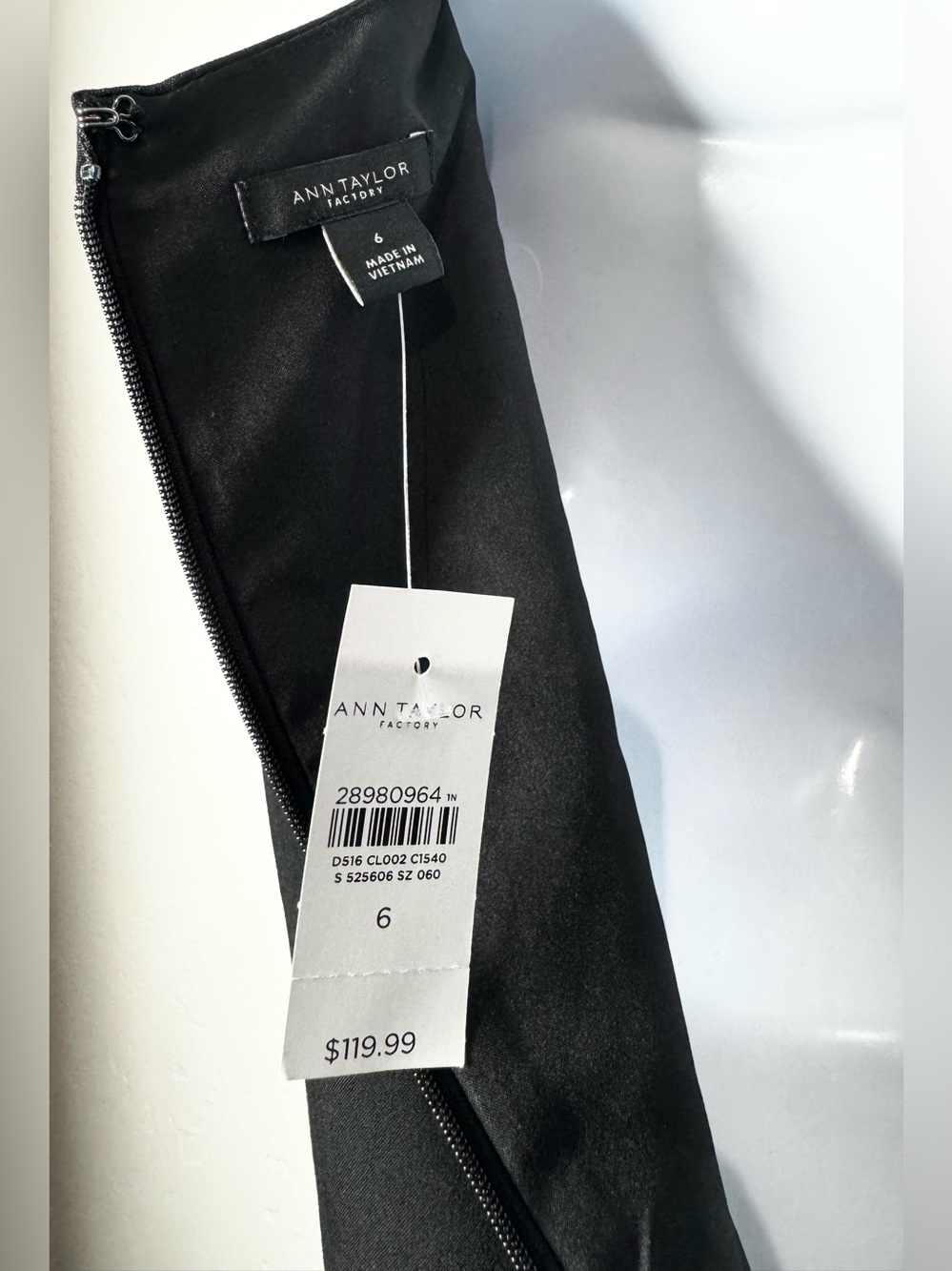 Ann Taylor Factory $119 Black V-Neck Midi Sheath Office Dress Size 6 - Picture 7 of 8